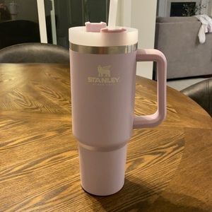 Lavender Stanley 40 oz water tumbler -used
